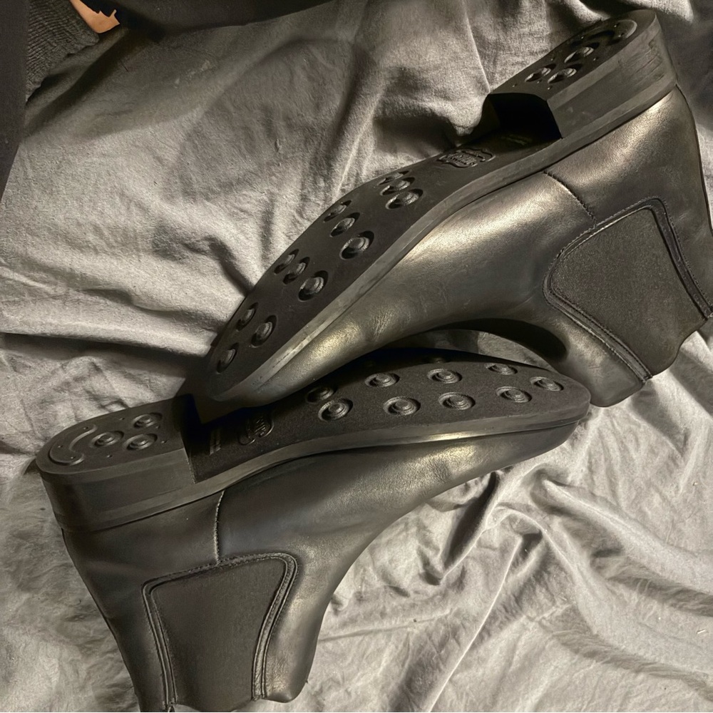 Thursday Boot Co Size 10 Duchess Chelsea Black Leather Pull On Boots EUC - Picture 8 of 12
